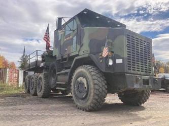 Oshkosh M1070