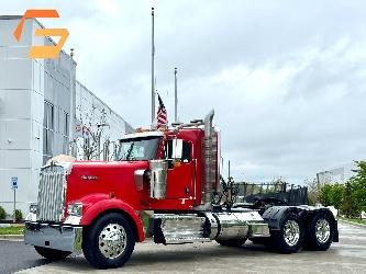 Kenworth W900