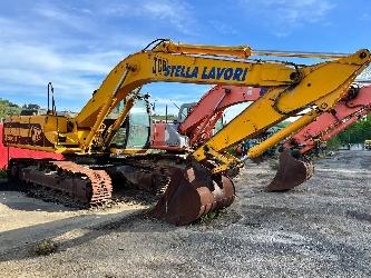 JCB JS 200