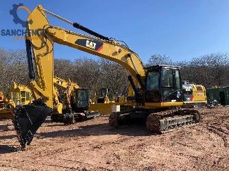 CAT 325 D