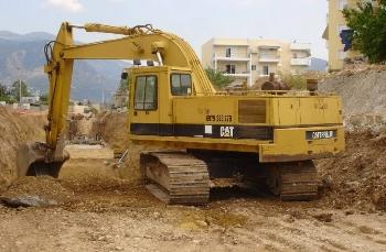 CAT 235 C