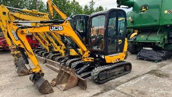 JCB 8026