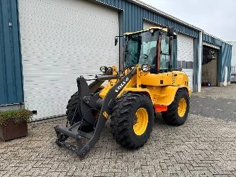 Volvo L30HS