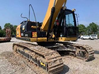 CAT 323 D