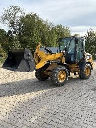 CAT 908M
