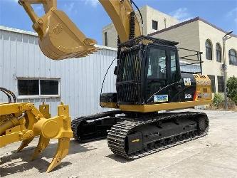 CAT 320 D
