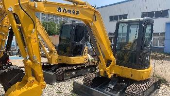 Komatsu PC 40