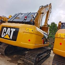 CAT 320 D