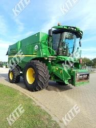 John Deere S690