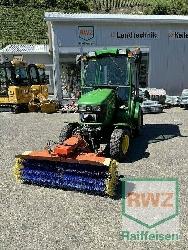 John Deere 2320