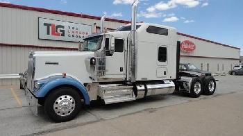 Kenworth W900L