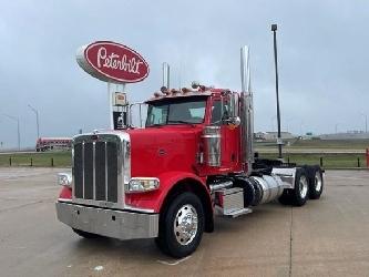Peterbilt 389