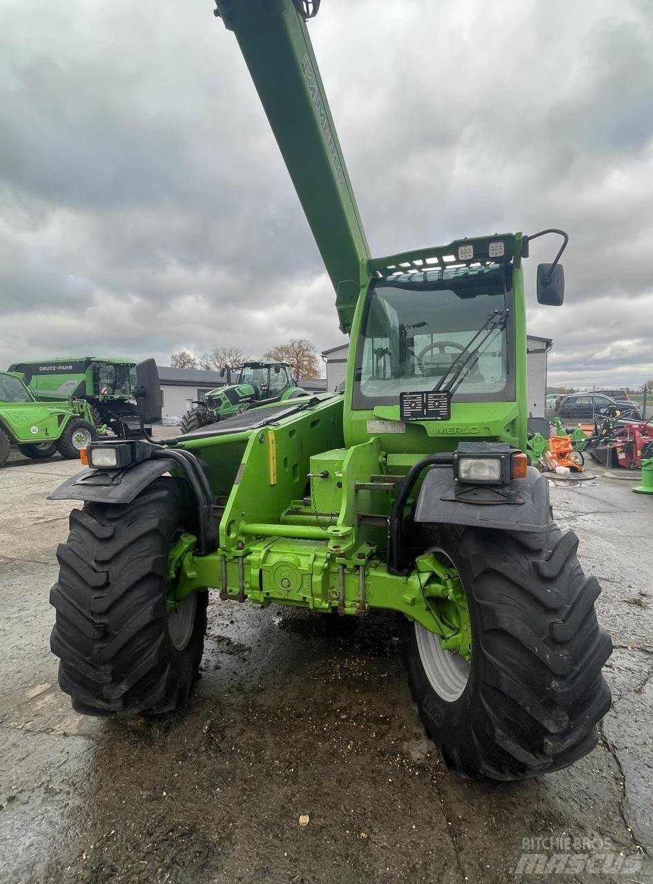 Merlo TF 42.7-140 農業用伸縮臂裝載機