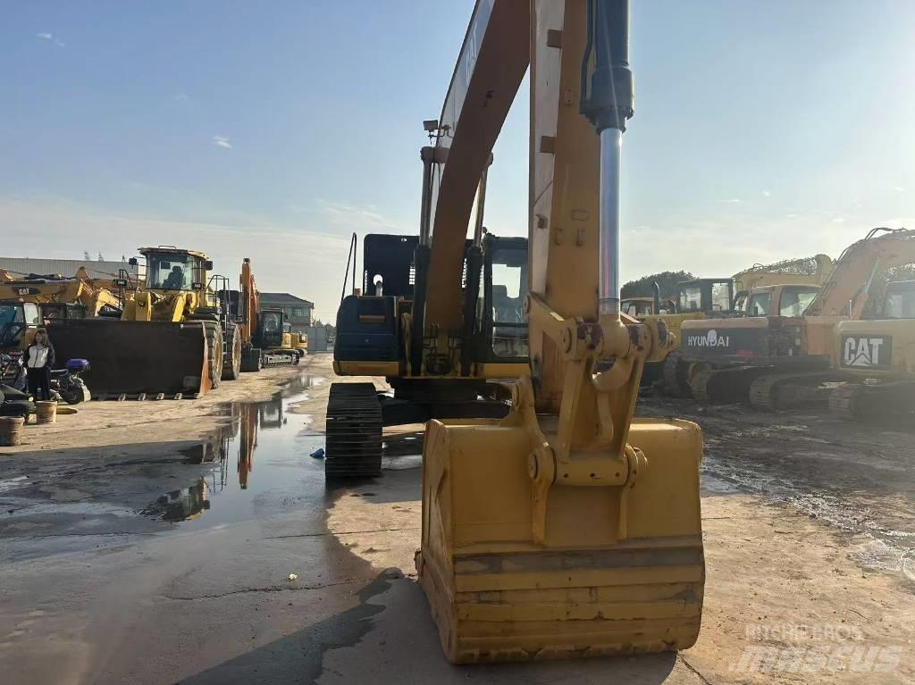 CAT 325 D 履帶式 挖土機/掘鑿機/挖掘機