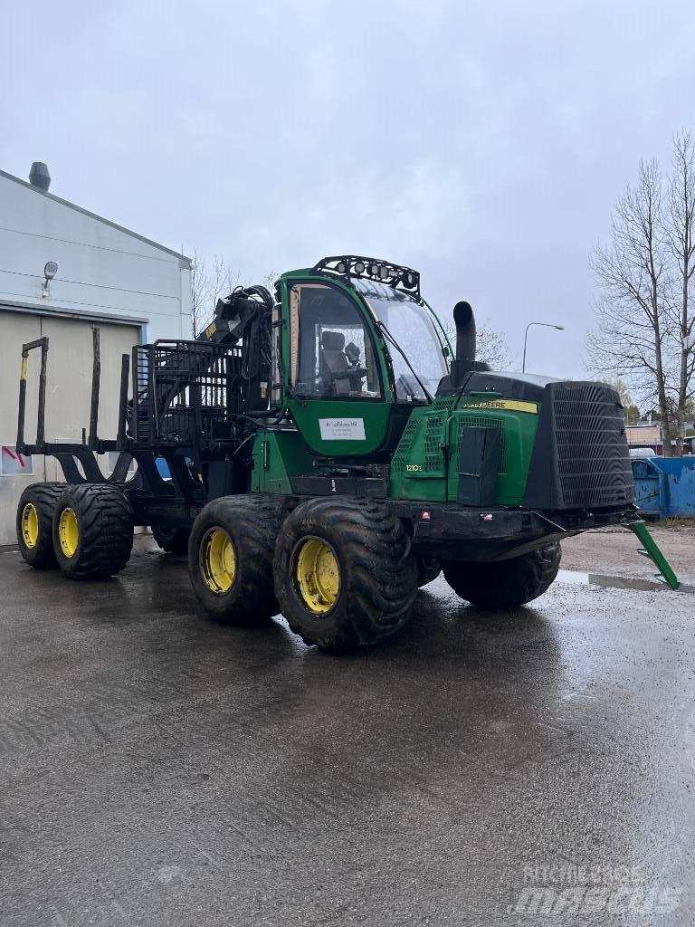 John Deere 1210 E 集運機