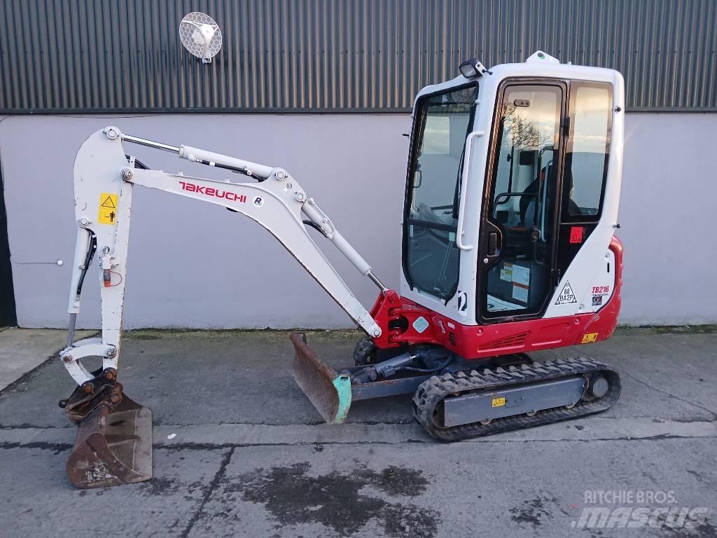 Takeuchi TB 216 小型挖土機/掘鑿機<7t(小型挖掘機)