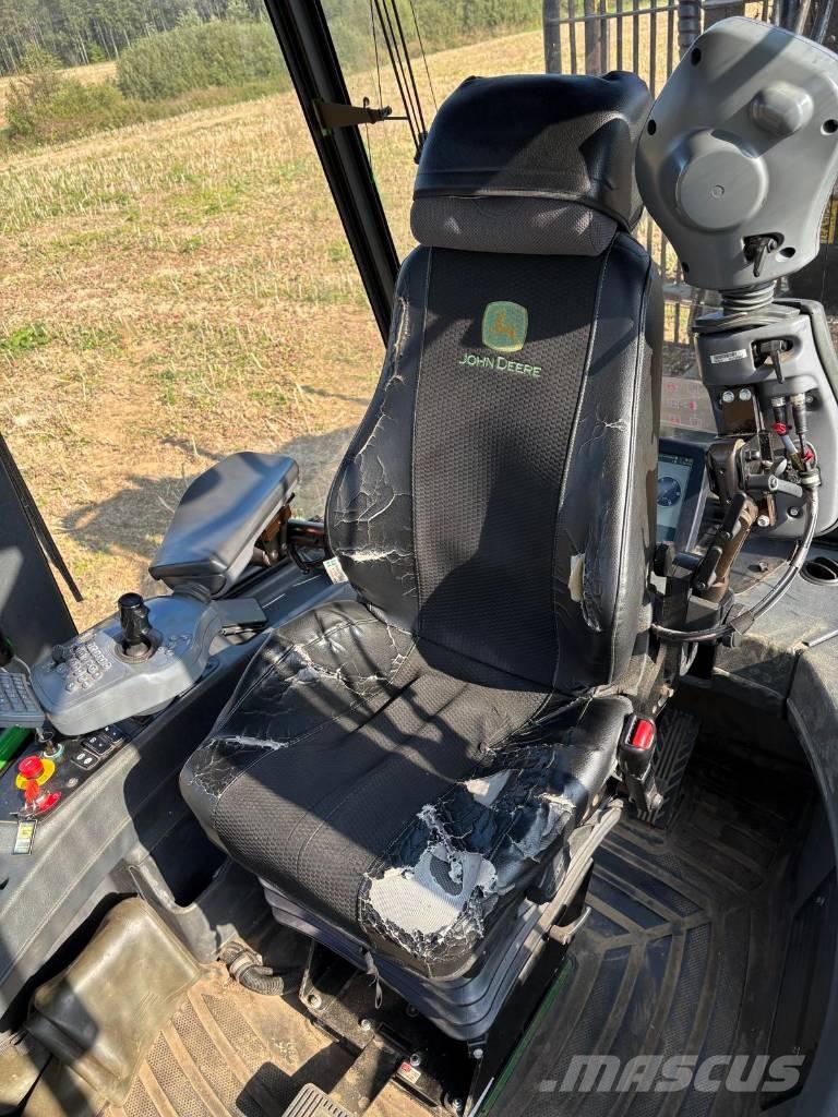 John Deere 1110G 集運機