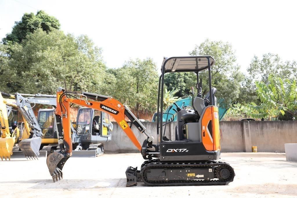 Doosan DX 17 履帶式 挖土機/掘鑿機/挖掘機