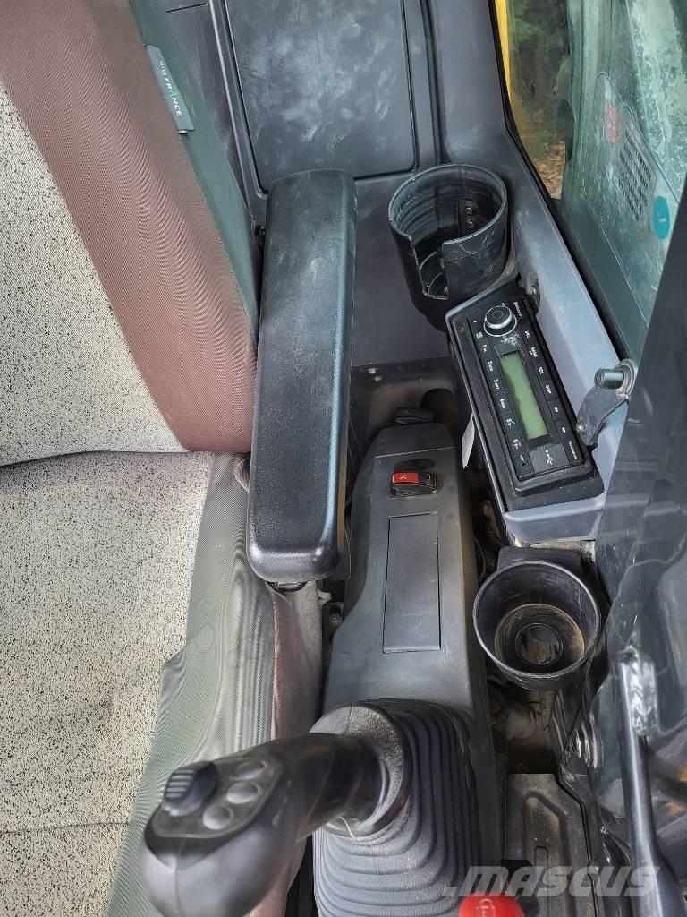 Komatsu PC88MR-11 中型挖土機/掘鑿機/挖掘機 7t-12t