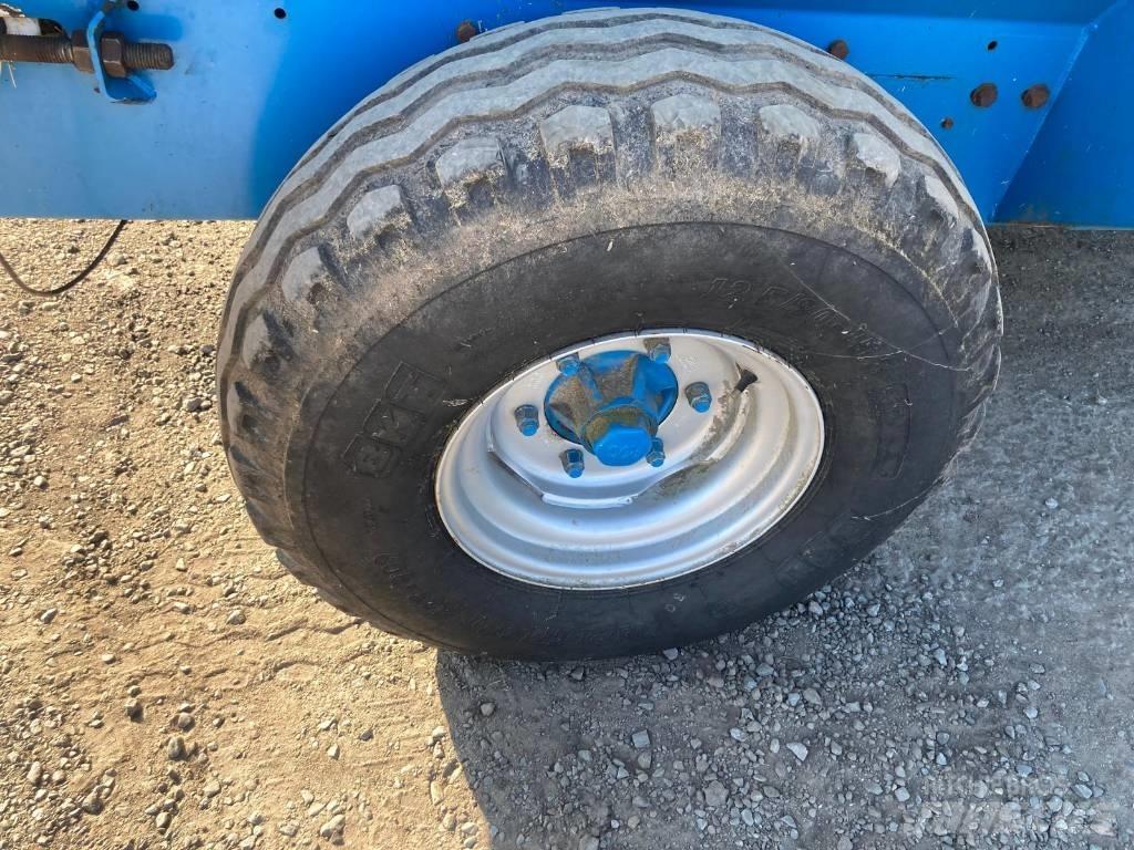  KIDD 450 TC 草捆撕碎機、切割機、拆袋機