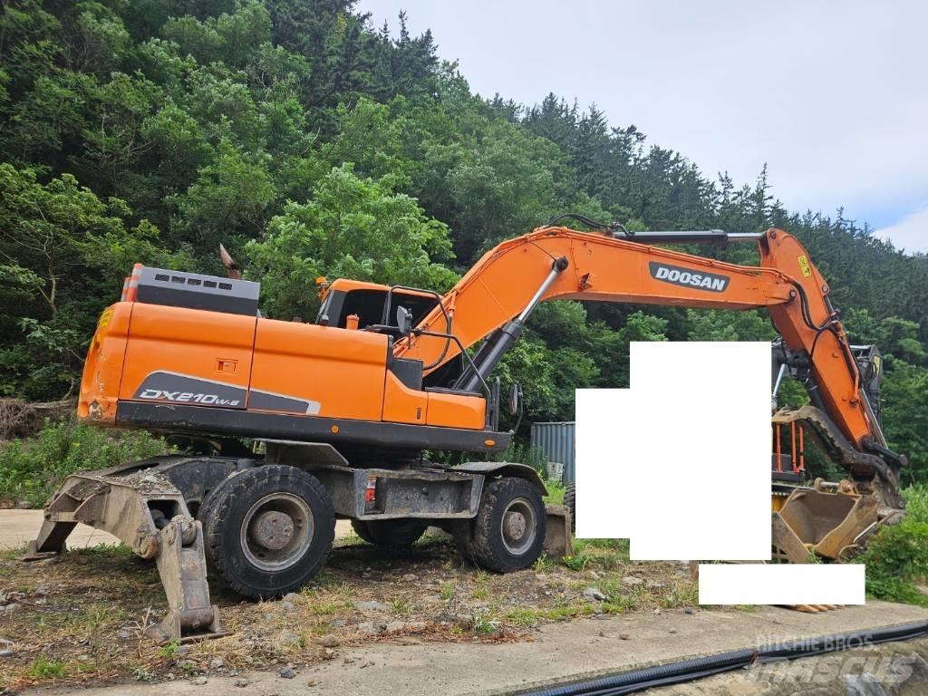Doosan DX 210 W 旋轉式挖土機/掘鑿機/挖掘機