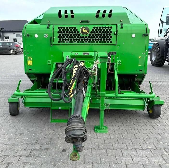John Deere C 440 R 圓型牧草打包機