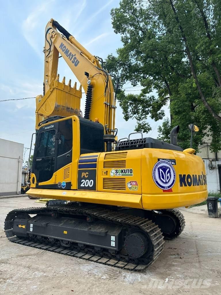 Komatsu PC 200-8 中型挖土機/掘鑿機/挖掘機 7t-12t