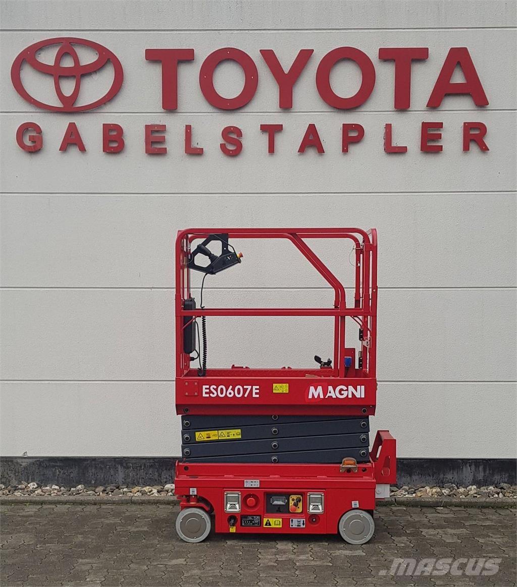 Magni ES0607E 剪式升降機