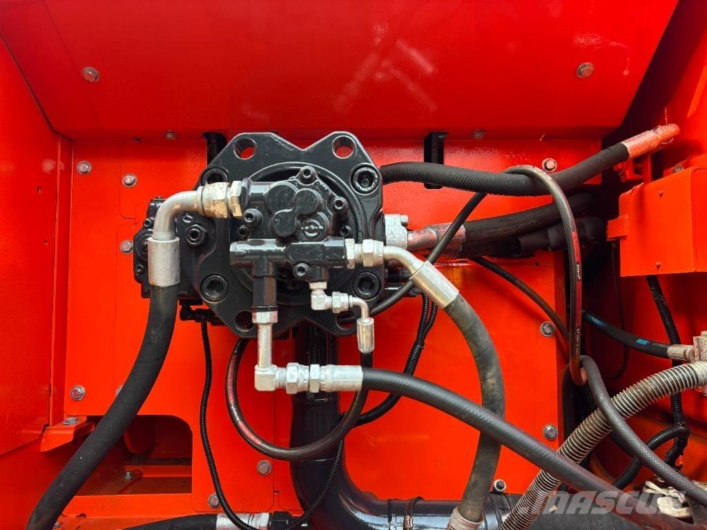 Doosan DX300LC-9C 履帶式 挖土機/掘鑿機/挖掘機