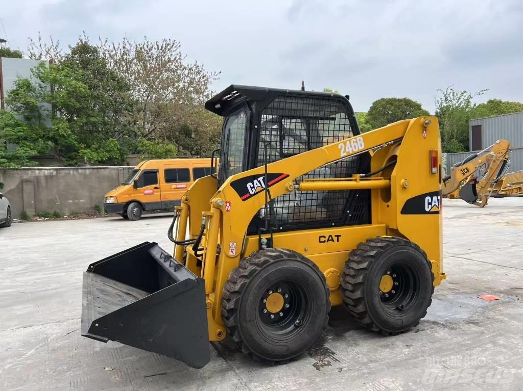 CAT 246B 小型裝載機