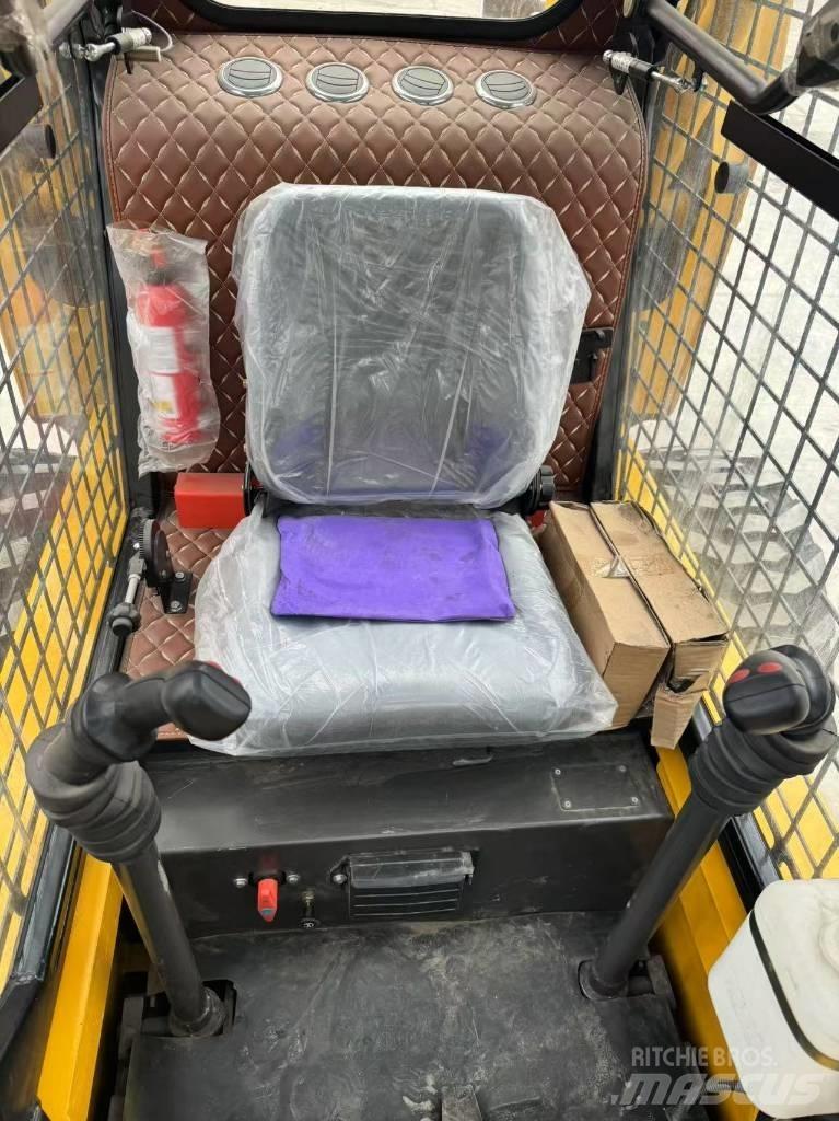CAT 246B 小型裝載機