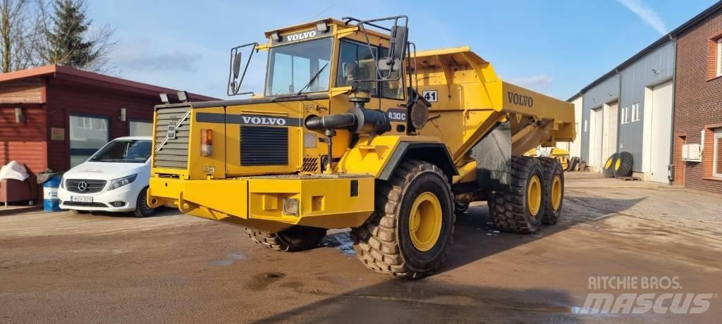Volvo A 30 C 6x6 鉸接式起吊車