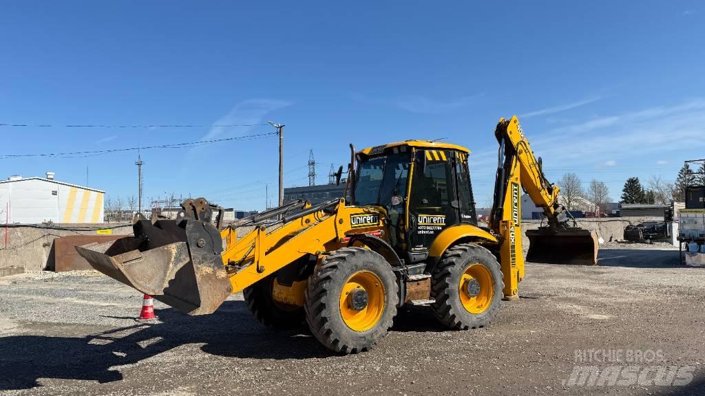 JCB 4 CX Pro 反鏟裝載機