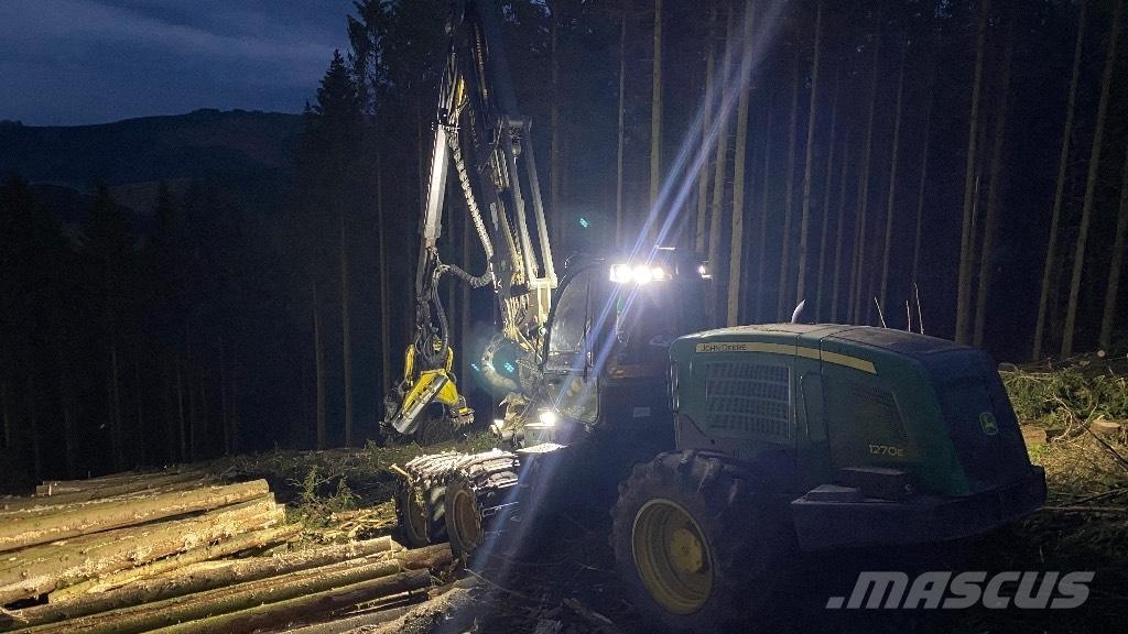 John Deere 1270 E 收穫機