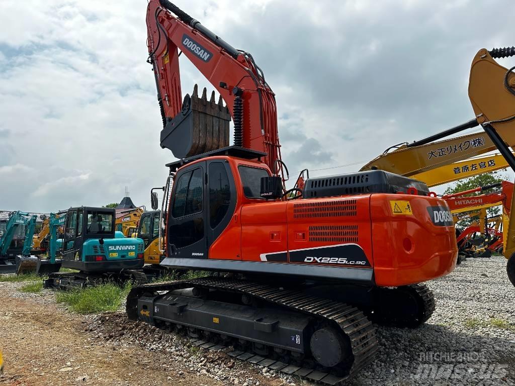 Doosan DX 225 LC-9C 履帶式 挖土機/掘鑿機/挖掘機