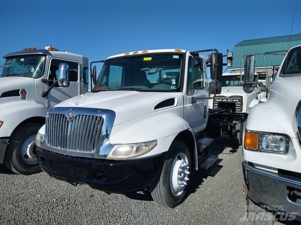 International 4400 垃圾車