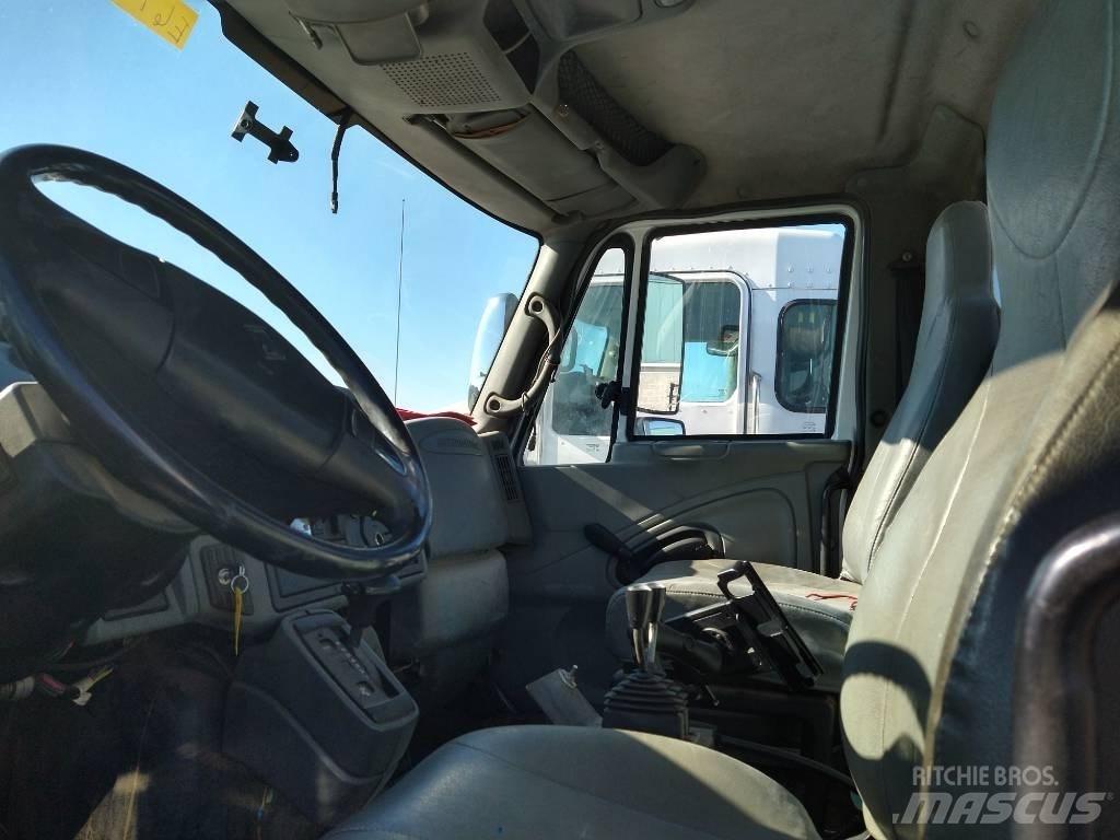 International 4400 垃圾車