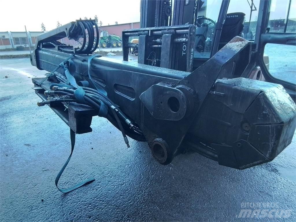 Komatsu 165F 運送起重機