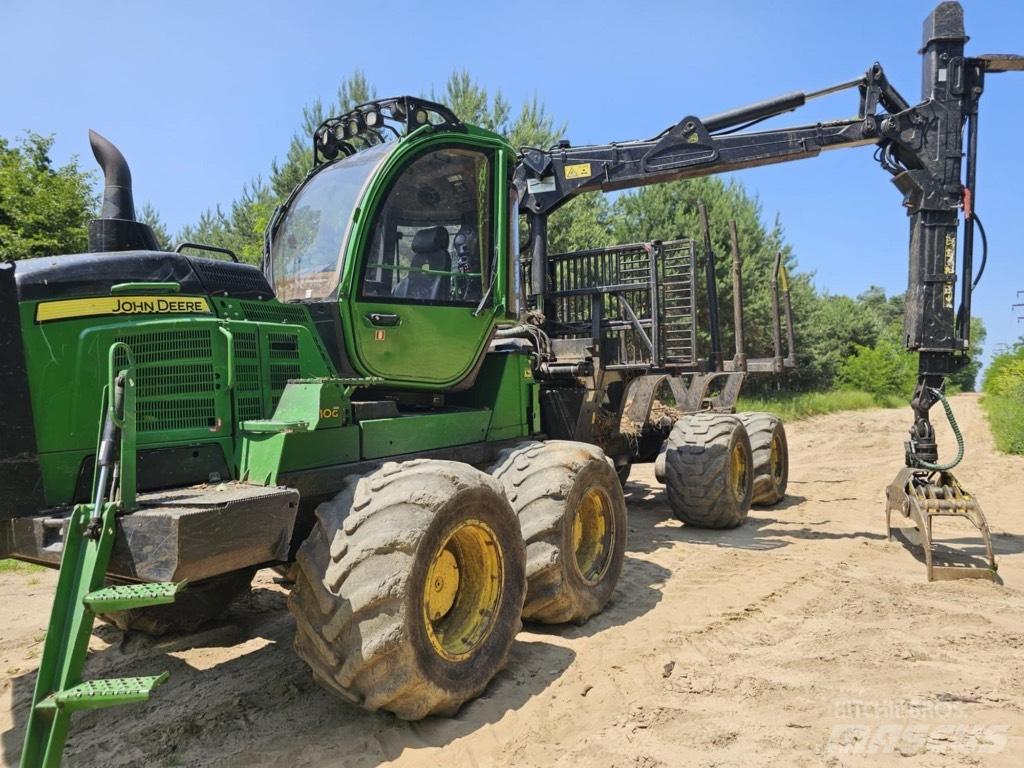 John Deere 1210 G 收穫機