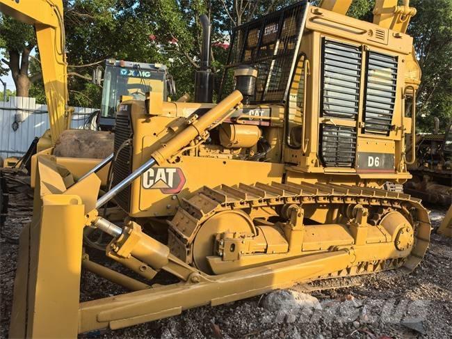 CAT D 6 D 履帶推土機