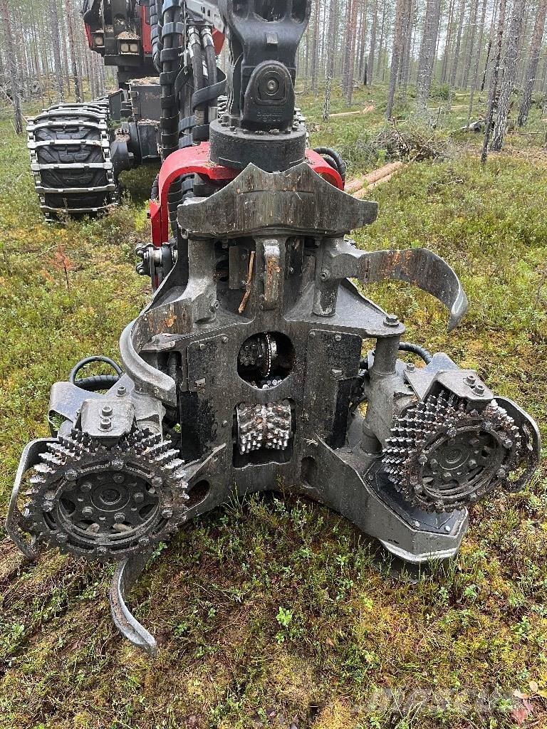 Komatsu 901 XC 收穫機