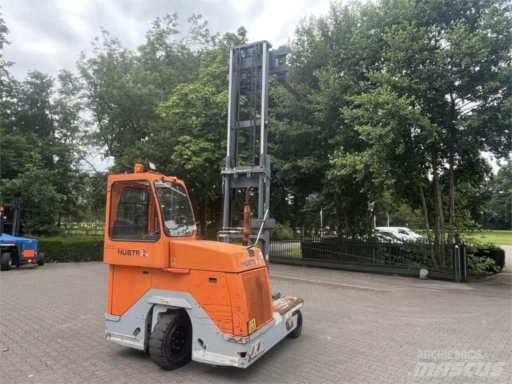 Hubtex DQ45 柴油卡車