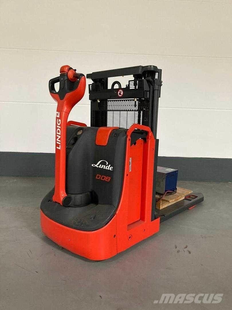 Linde D08 高舉式裝載機