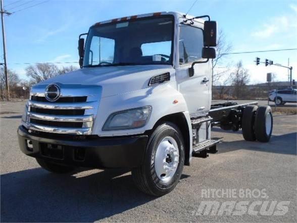 Hino 338 商用底盤車