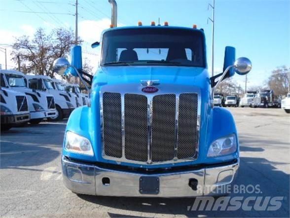Peterbilt 579 曳引機組件