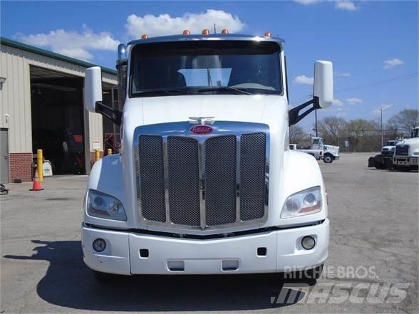 Peterbilt 579 曳引機組件