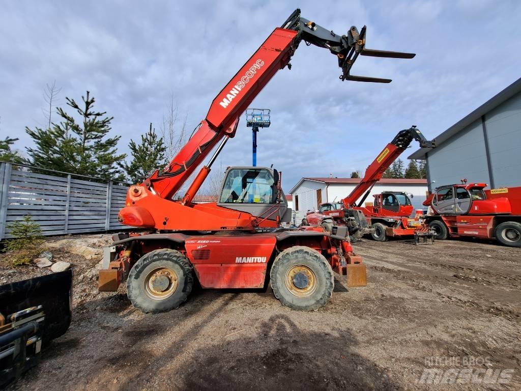 Manitou MRT 2150 伸縮臂操作車