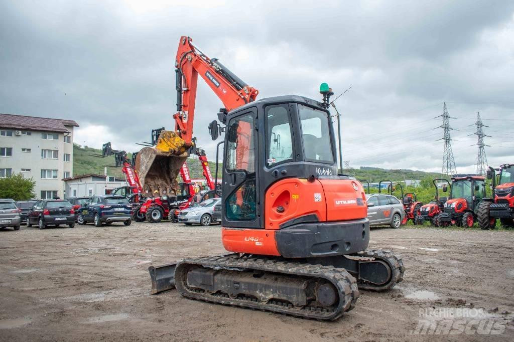 Kubota U 48 小型挖土機/掘鑿機<7t(小型挖掘機)