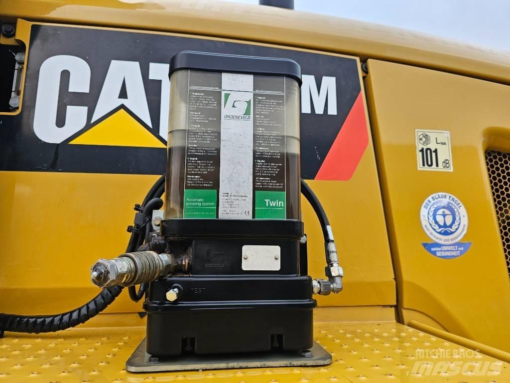 CAT 938 M 輪胎式裝載機