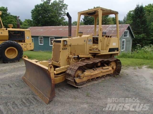 CAT D 3 C 履帶推土機